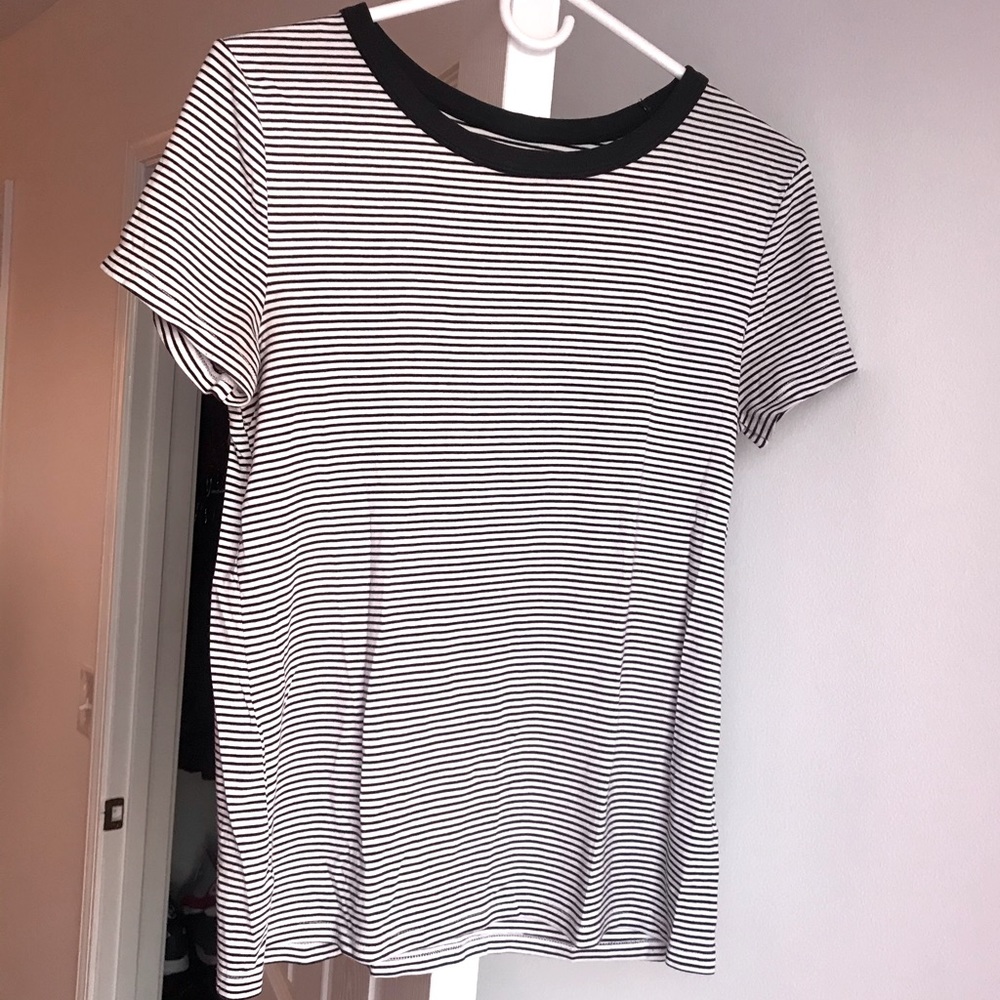 Old Navy Black & White Striped T-Shirt